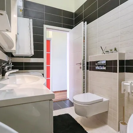 Elena Apartment