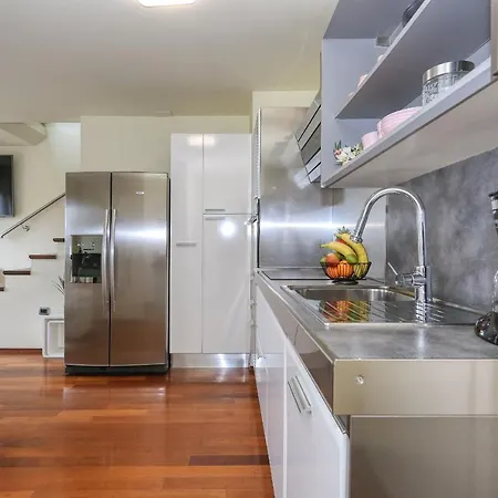 Elena Apartment