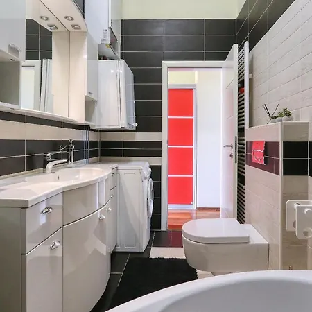 Apartment Elena